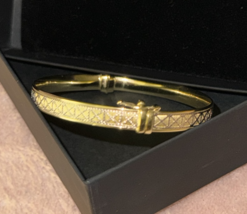 14 Karat Gold Bangle Bracelet - £446.57 GBP