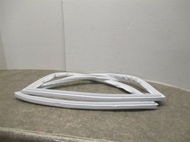 GE REFRIGERATOR FREEZER DOOR GASKET (WHITE) 32 1/4 X 24 1/4 PART # WR14X... - $75.00