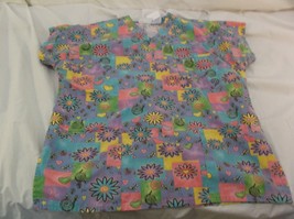 JLJ SCrubs Pastel Multi Colored Heart &amp; Flower Graphic Pattern Scrub Top... - £13.39 GBP