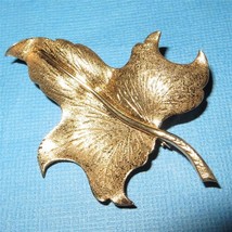 Antique Hand-Crafted 14K Gold Maple Leaf Brooch Pin 12.9 grams Exquisite Detail - £473.38 GBP