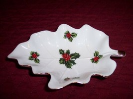 Lefton Holly on White, Gold Trim Leaf Candy Dish, Excellent Condition, Christmas - £3.74 GBP