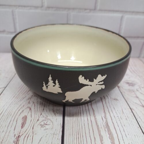 Bass Pro Shops Stoneware 6" Coupe Soup/Cereal Bowl Green Moose Cabin Winter Deco