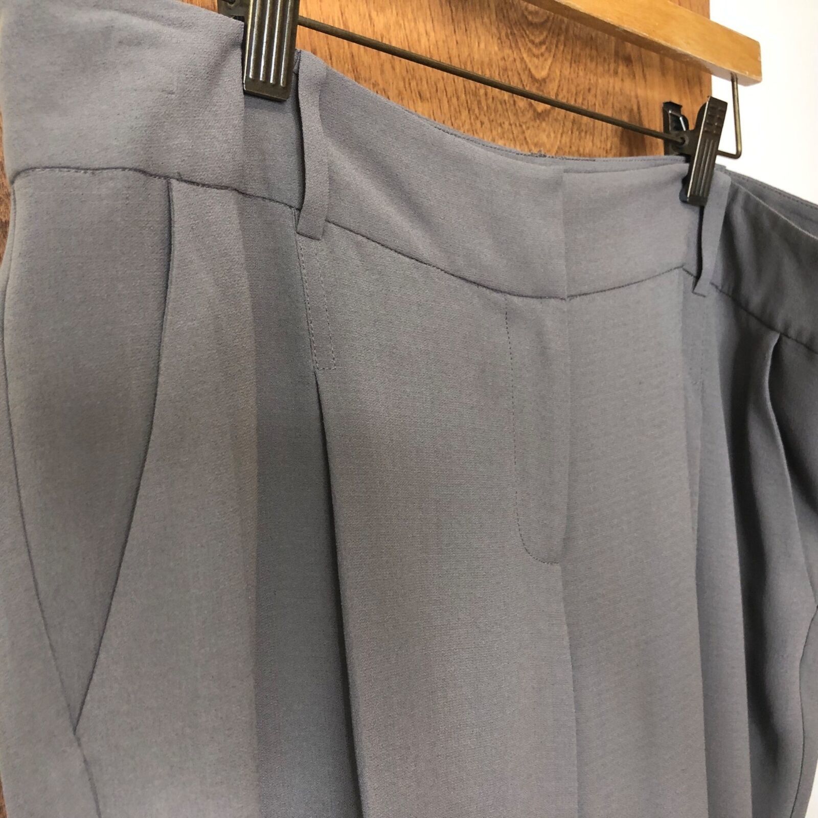 Eileen Fisher Gray Silk Pleated Trousers Pants Sz M Work Capsule Old Money Note Item image 2