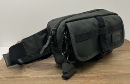Kipling Hacker Waist Bag Fanny Pack Olive Green w Faux Pin Connector Key... - $926.37 MXN