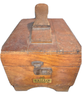 Vintage Griffin Shinemaster Shoe Shine Box Dovetail Wood Key Included - £30.21 GBP