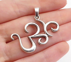 925 Sterling Silver - Shiny Swirl Om Spiritual Symbol Drop Pendant - PT5950 - £30.57 GBP
