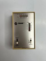 Trane BAYSTAT305 Heating &amp; Cooling Thermostat Control w/ Fan Switch USED... - $543.90 MXN