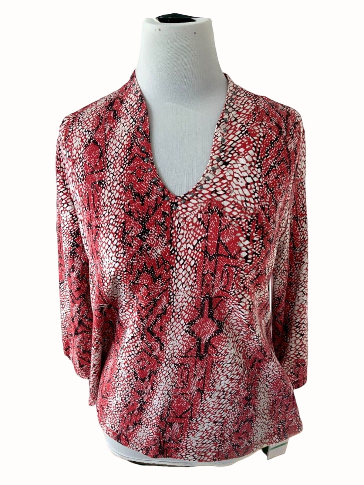 Primary image for Hearts of Palm Petite red animal patterned quarter sleeve vneck blouse NEW PL