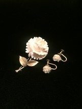  Vintage Krementz rose and gold leaves brooch and screw back earrings - £35.38 GBP
