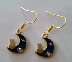 Moon with Cat Earrings - £2.79 GBP