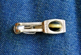 Hickok Glass Tiger&#39;s Eye Silver-tone Tie Clip 1960s vintage 1 1/8&quot; - £10.37 GBP