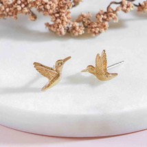 Bronze Swallow Post Earrings 9x11mm - $466.43 MXN