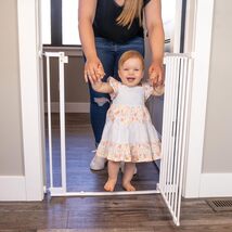 Toddleroo by North States - StepSafe Auto Close Baby Gate: Adjustable Sa... - €71,53 EUR