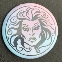 Spirit Of Halloween Scary Woman Pin Button Pinback - £7.94 GBP