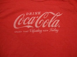 Drink Coca-Cola Enjoy That Refreshing New Feeling retro ad soft Red T Sh... - £15.49 GBP