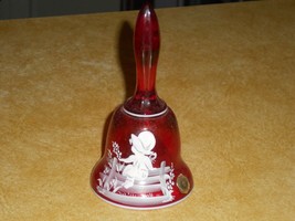 Vintage 1979 Westmoreland Red Glass Mary Gregory Bell 5&quot; - £9.59 GBP