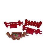 Fisher Price Little People 2004 Red Brown Farm Fence Set Of 4 Connecting... - $9.49