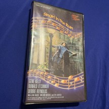 MGM Singin&#39; in the Rain (VHS, 1986, Clamshell) - £5.33 GBP