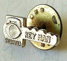 1960&#39;s Vintage Sylvania Key Man Gold Tone Lapel Pin Tie Tac Award TV - $9.74