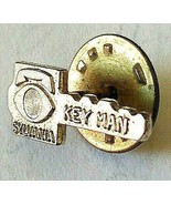 1960&#39;s Vintage Sylvania Key Man Gold Tone Lapel Pin Tie Tac Award TV - £7.64 GBP
