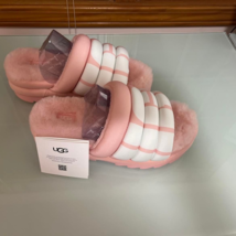 Women&#39;s UGG Maxi Slide Logo- Pink Scallop Slippers- size 9 - #1127067 - £39.14 GBP