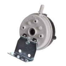 International CP 79405791 Pressure Switch with Bracket SPST 0.50Water Co... - $2,753.68 MXN