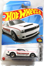 1:64 Hot Wheels 18 Dodge Challenger SRT Demon Diecast Car w/Bent card NEW - £10.48 GBP