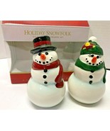 Snowfolk Set of Snowman Snowmen PUBLIX Salt &amp; Pepper Shakers - $277.04 MXN