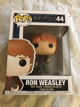 Funko Pop! Harry Potter 44 Ron Weasley With Mouse Vinyl Figure  - £7.94 GBP