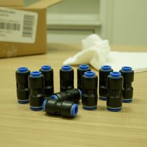 Air Line Push-to-Connect Reducing Union Fittings, Straight Coupler 3/8&quot; ... - $21.25 CAD