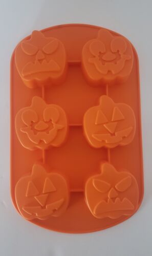Primary image for Wilton Pumpkin Faces Silicone Jack-o-lantern Cupcake Molds Orange