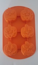 Wilton Pumpkin Faces Silicone Jack-o-lantern Cupcake Molds Orange - £4.70 GBP