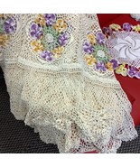 Vtg 1949 Handmade Crochet Lace Floral Pansy Pattern Bedspread 65x90” + 3... - $3,998.66 MXN