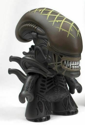 AVP &quot;Big Chap&quot; Vinyl Figurine - $14.80