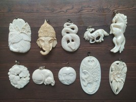 10 Pcs Pendant Necklace (Ganeca,Moon Face and Horse) fr Buffalo Bone Car... - £79.00 GBP