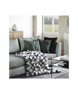 50 x 60 in. Rosemarie Luxuriously Soft Acrylic Throw Black - $1,290.23 MXN