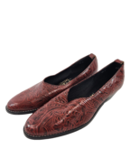 Tic-Tac-Toes Red Tooled Leather Shoe Women&#39;s US Size 8.5 Pump Low Heel - £19.37 GBP