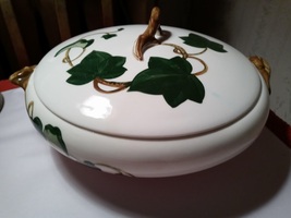 Metlox California Ivy Hand Painted PoppyTrail Round Covered Vegetable Bowl 9.5&quot; - £27.63 GBP
