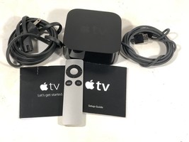 Apple TV HD 4th Génération Numérique Media Streamer A1625 + Distance &amp; C... - $58.81