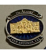 The Alamo San Antonio TX Collector Pin – Gold 3D Landmark Souvenir - $182.78 MXN