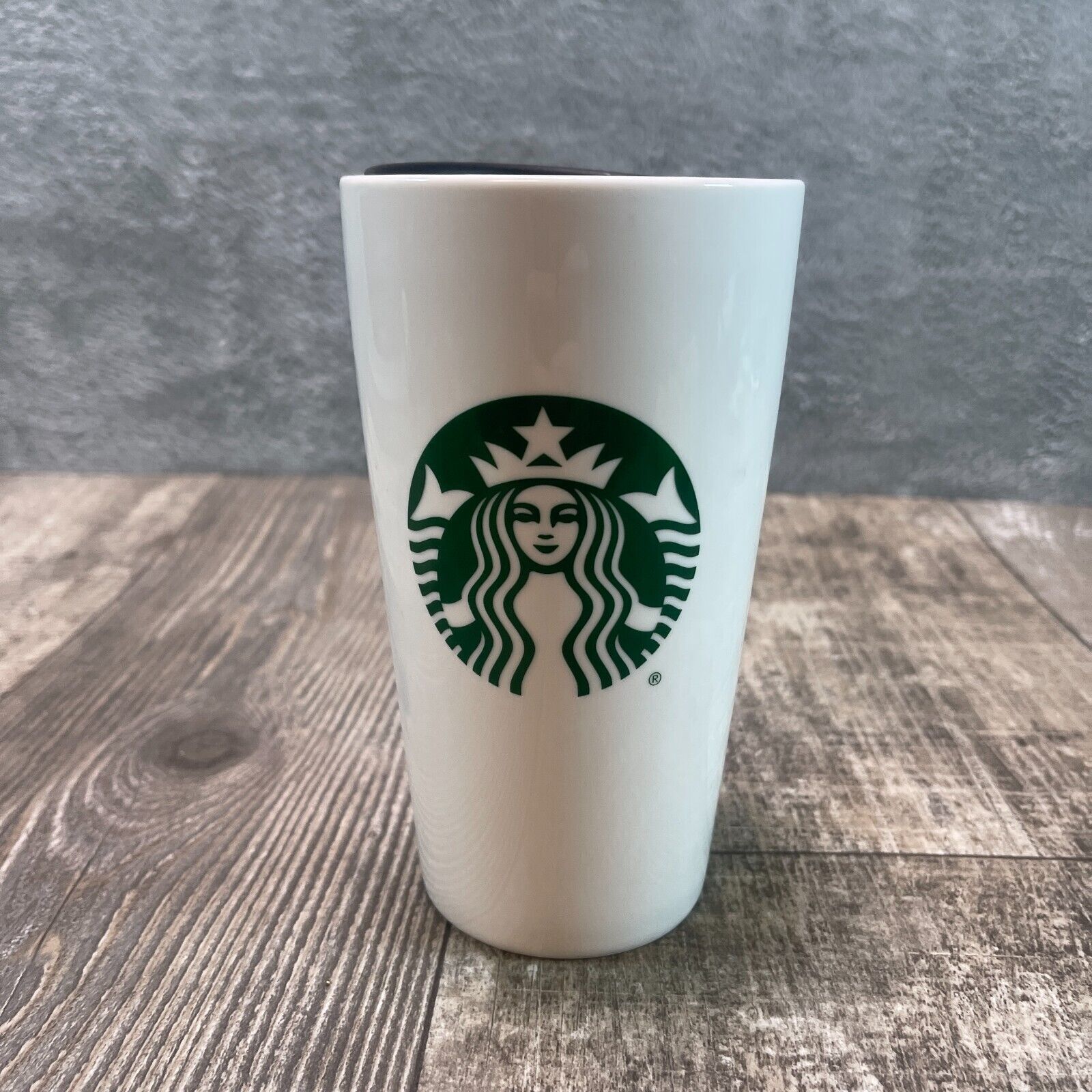 Primary image for Starbucks Classic White & Green 12 Ounce Ceramic Coffee Cup Mug Tumbler, 12 Oz