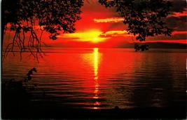 Lake Champlain Sunset Burlington Vermont VT UNP Chrome Postcard T10 - £3.11 GBP