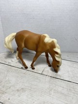 Breyer Reeves Palomino Grazing Mare 4.5” - $19.79