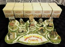 David Winter Cameos Lot Of 12  with Base and Coa - $55.43