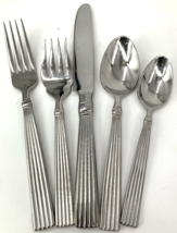 Reed &amp; Barton CRESCENDO Stainless Flatware JAPAN  5-Piece Place Setting ... - $128.69