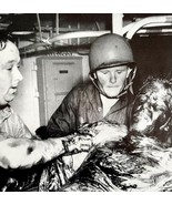Coast Guard Rescues Seamen From Oil Sea 1945 WW2 Photo Print Military DWHH8 - €34,31 EUR