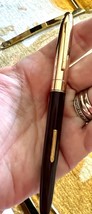 Vintage Marlowe Burgundy/Gold Colored Fountain Pen Gold Colored NIB         - $724.54 MXN