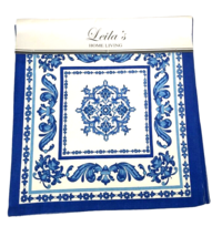 Leila&#39;s Home Placemats Set of 4 White Delph Blue Classical Scroll 16x16&quot; Square - £28.55 GBP