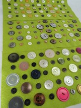 165 Vintage Assorted Buttons Lot Bakelite Lucite 1950&#39;s 1960&#39;s - £48.08 GBP