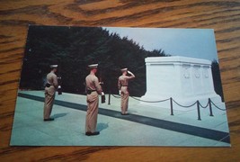 015 VTG Postcard Tomb of the Unknown Soldier Arlington Cemetery Unused - £5.45 GBP